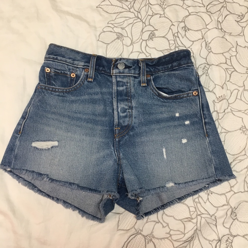 Levi's Wedgie Fit Shorts